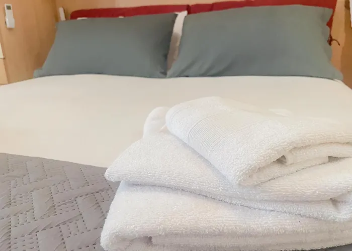 Rm555 Elegant Apartment Rom